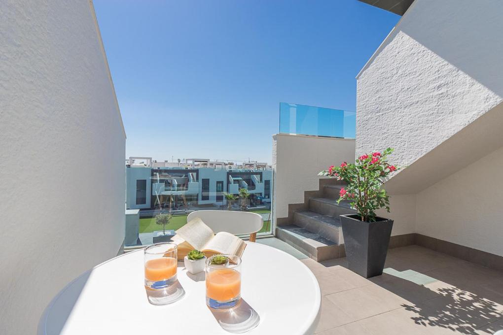 Calle Bullas Topfloor Lejlighed Torrevieja Exterior photo